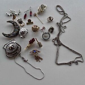Lot of 22 Assorted Vintage Rhinestone Crystals Mixed Costume Jewelry Lot Pieces